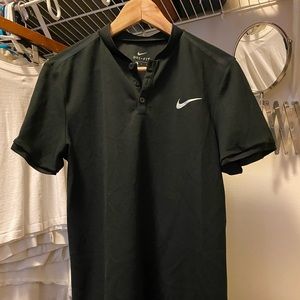 Nike tee